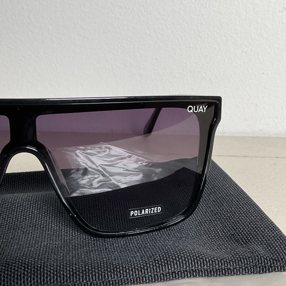 QUAY Unisex Nightfall Black/Smoke Polarized Oversized Sunglasses NEW - Picture 4 of 13